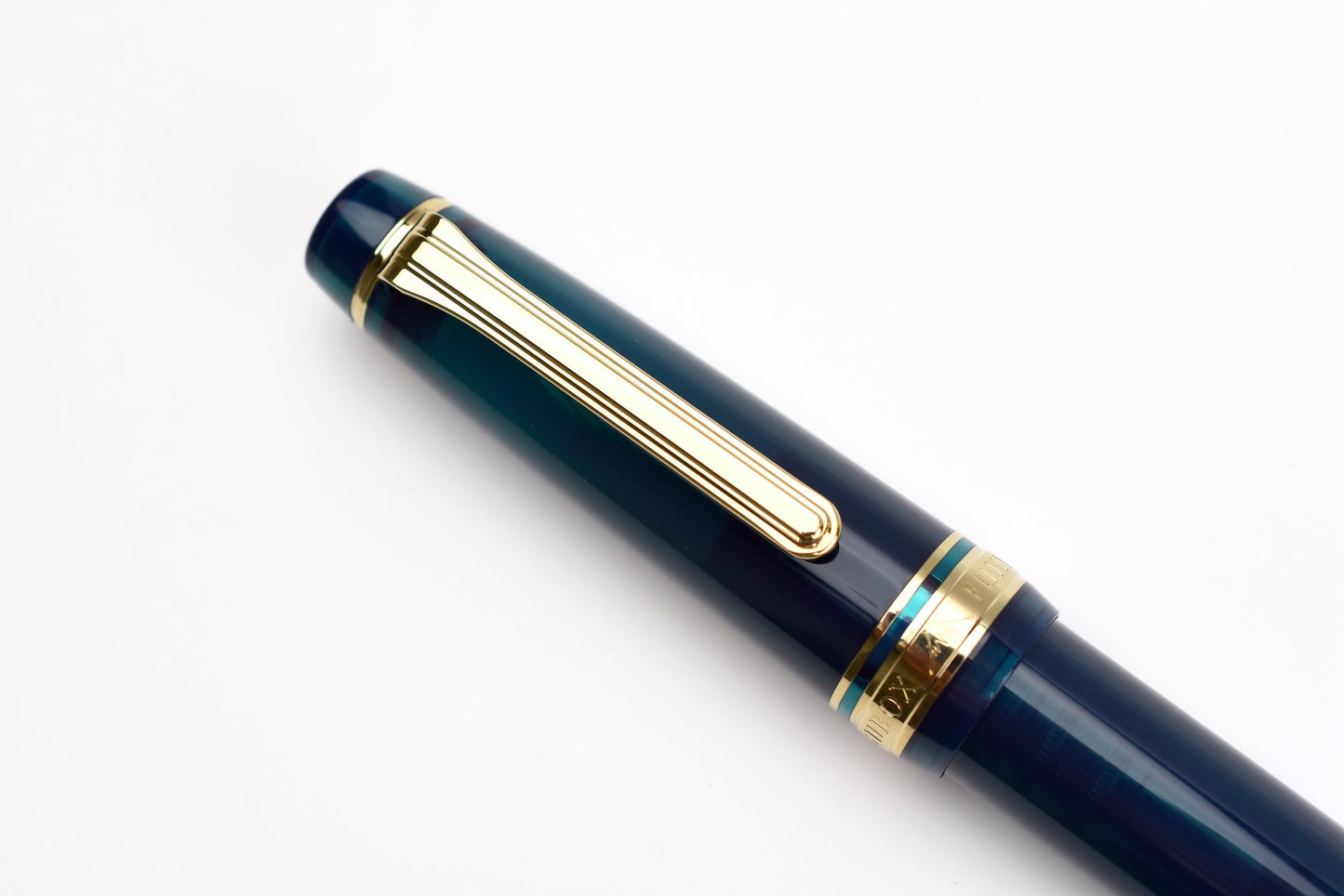 BUNGUBOX Original Oversized Fountain Pen - Fujiyama Blue