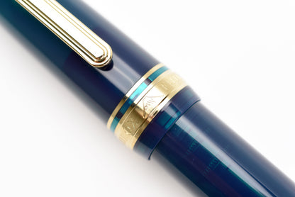 BUNGUBOX Original Oversized Fountain Pen - Fujiyama Blue