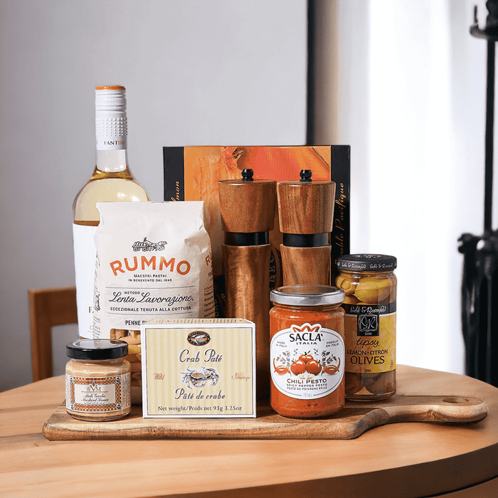 Abruzzo White Wine & Pasta Gift Set from Monthly Sommelier USA - Wine Gift Basket - USA Delivery
