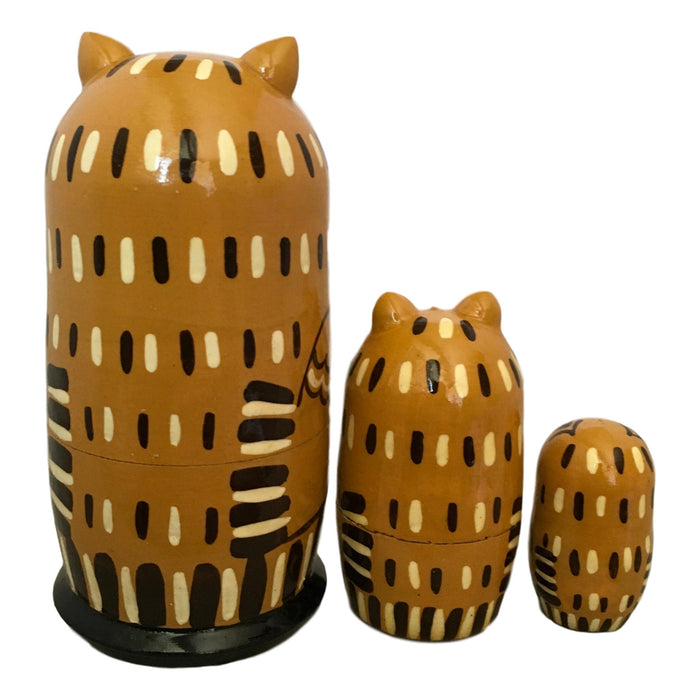 Animal nesting dolls