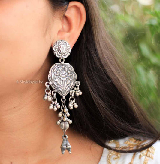 Dulari Ghunghroo Embossed Earrings
