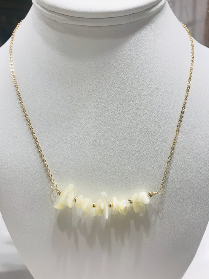Madre Perla Stone Gold Necklace