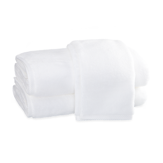 Milagro White Towels