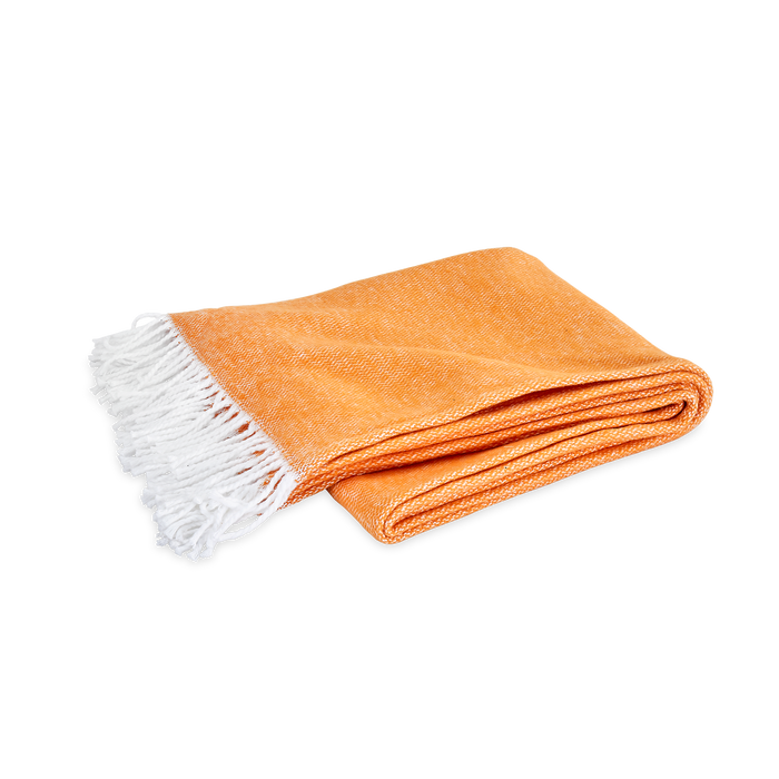 Pezzo Throw