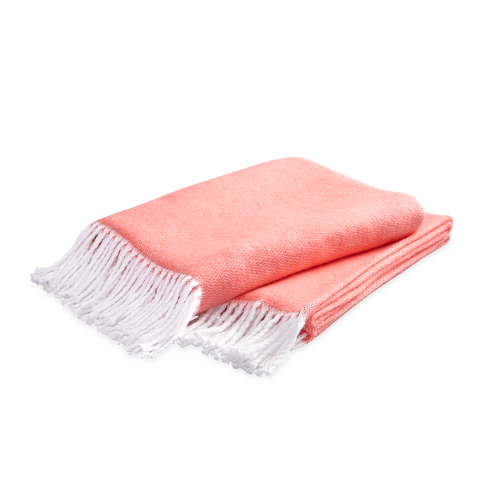 Pezzo Throw