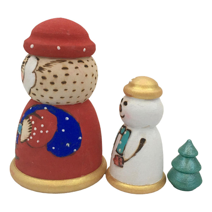 Christmas nesting dolls